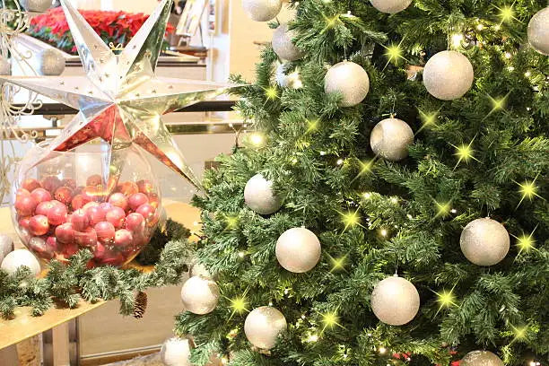 Giant Pixel Christmas Tree Oversized Cone Tree for Festive Christmas Decorations