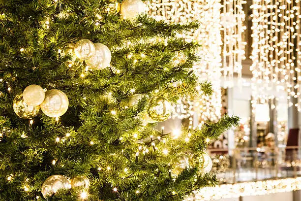 Giant Pixel Christmas Tree Oversized Cone Tree for Festive Christmas Decorations