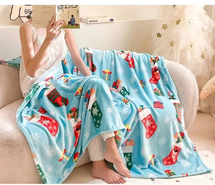 Christmas Thickened Flannel Blanket Red Coral plush Blanket Air-conditioned Blanket Gift Modern and Simple Polyester
