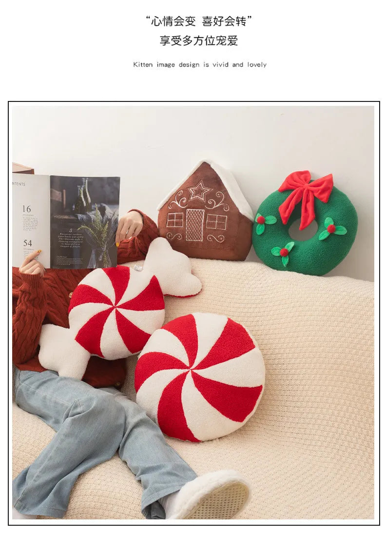 Christmas Snowflake Wreath Candy Cushion Holiday Atmosphere Decoration Ornament Gift Cushion