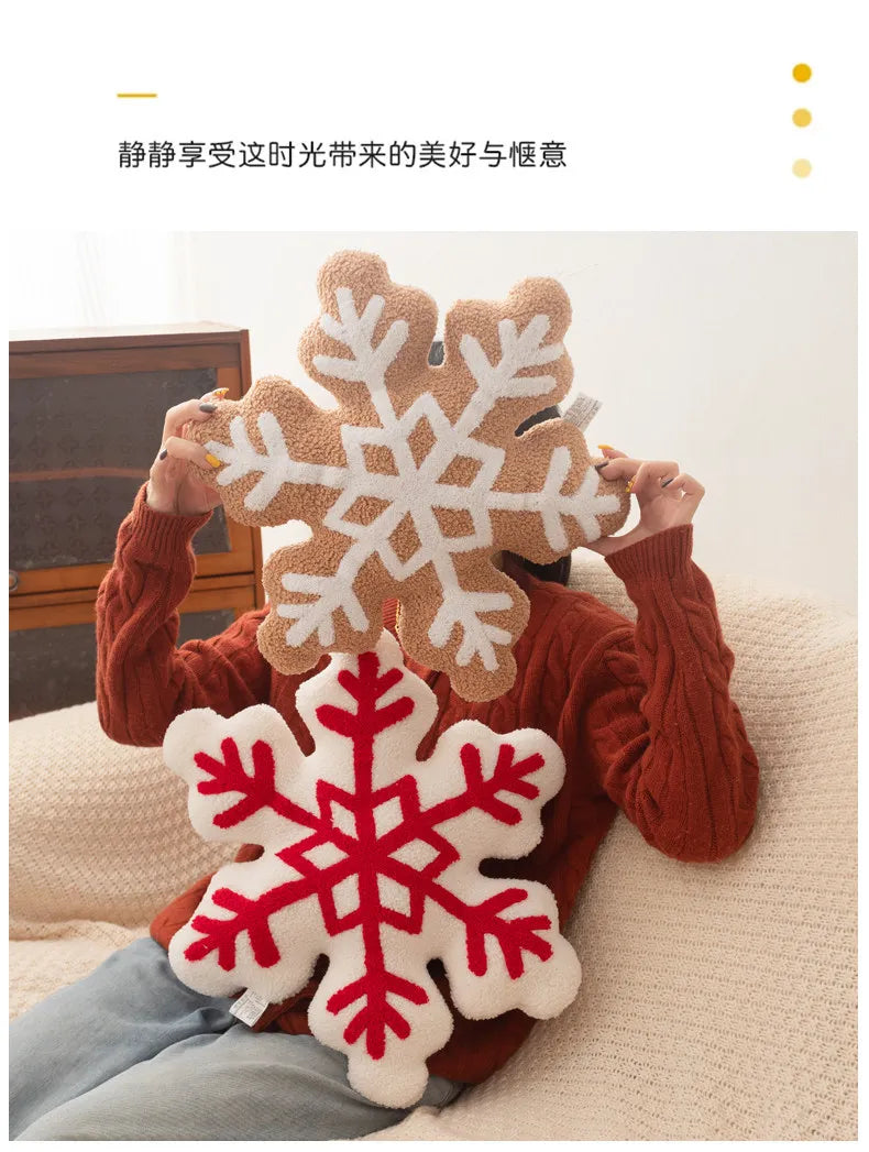 Christmas Snowflake Wreath Candy Cushion Holiday Atmosphere Decoration Ornament Gift Cushion